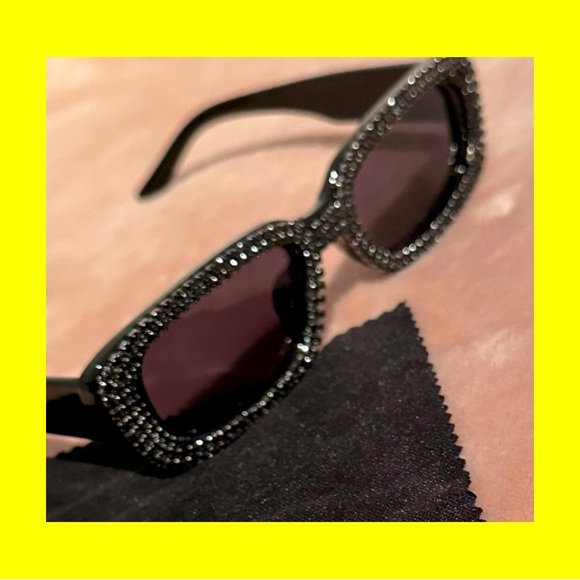 Chic Rhinestone Sunglasses - Picture 2 of 2